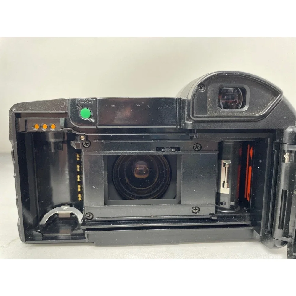 Olympus Infinity SuperZoom 300 35mm Film Camera‎ w/ Case & Instructions